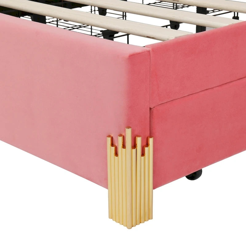 Lit plateforme tapissé